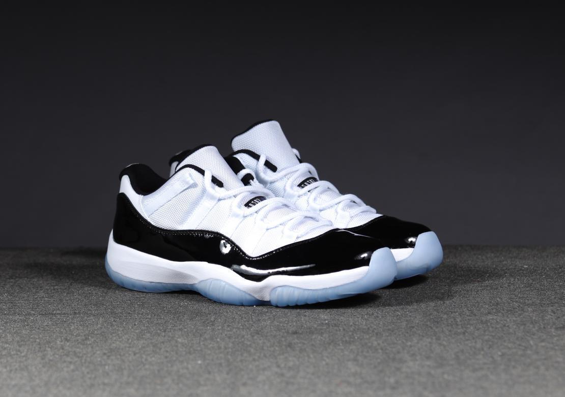 Black concord 11 low online